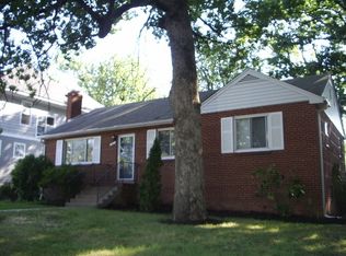 2451 N Sycamore St, Arlington, VA 22207