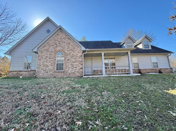 4497 Star Landing Rd, Nesbit, MS 38651