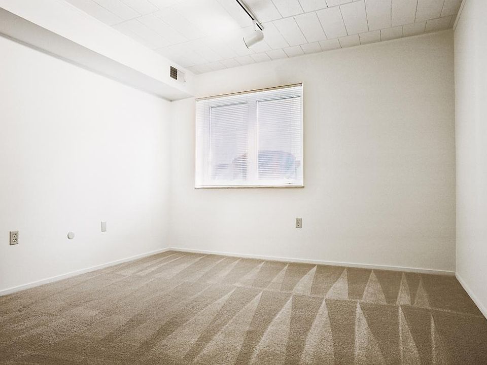2nd image of 509 S Highland Ave APT 25