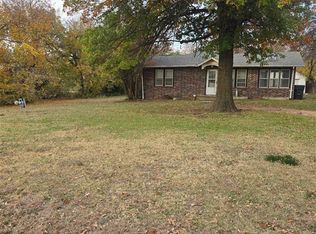 5505 NW 41st St, Warr Acres, OK 73122