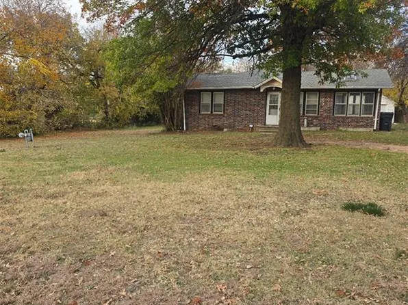 5505 NW 41st St, Warr Acres, OK 73122