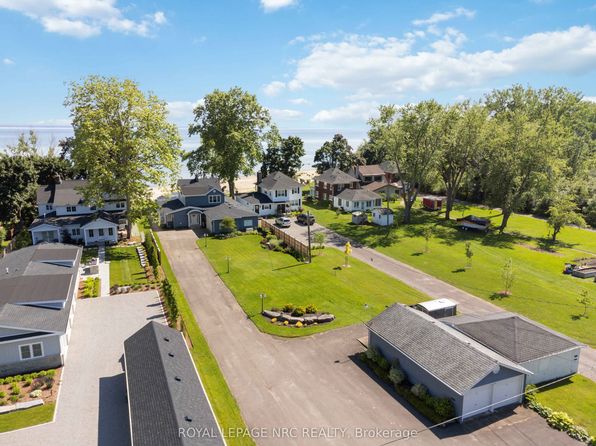 899 Edgemere Rd, Fort Erie, ON L2A 1A7