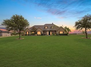 1354 Shadow Lakes Dr, Wills Point, TX 75169