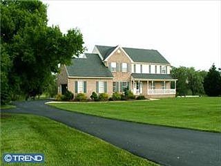 1st image of 722 Bullen Dr