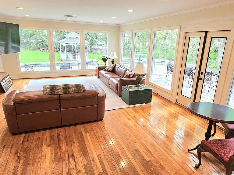 1 Creekside Ln — Photo 8