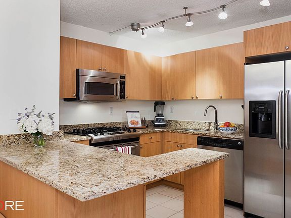 5th image of 2287 Johnson Ave APT 8D