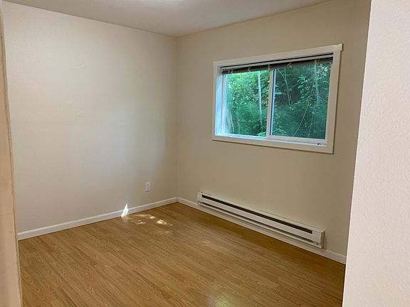 5th image of 2303 NE 89th St #A