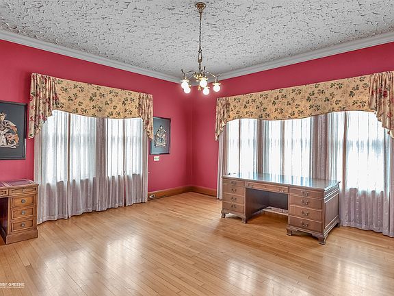 12th image of this home