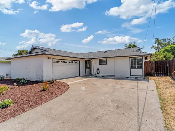 4861 Tacayme Dr, Oceanside, CA 92057