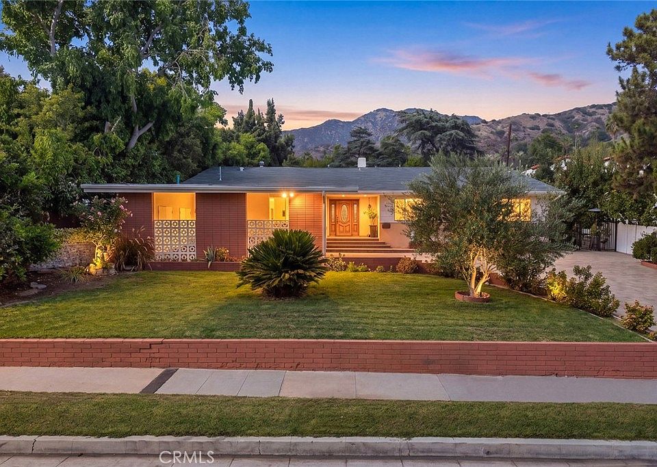 1st image of 1011 Matilija Rd