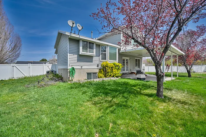 1045 W Ranch Park Dr — Photo 23