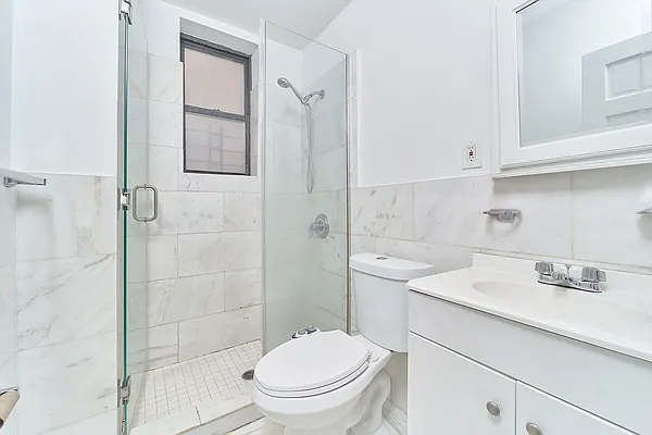 Rented by The Agency | media 9