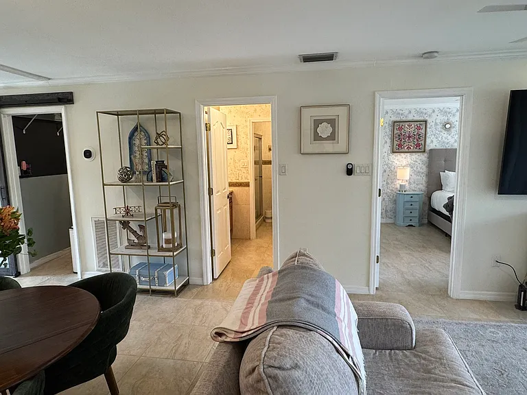 1800 Mariner Dr #6 — Photo 25