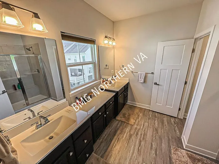 7731 Blackburn Ridge Dr — Photo 17