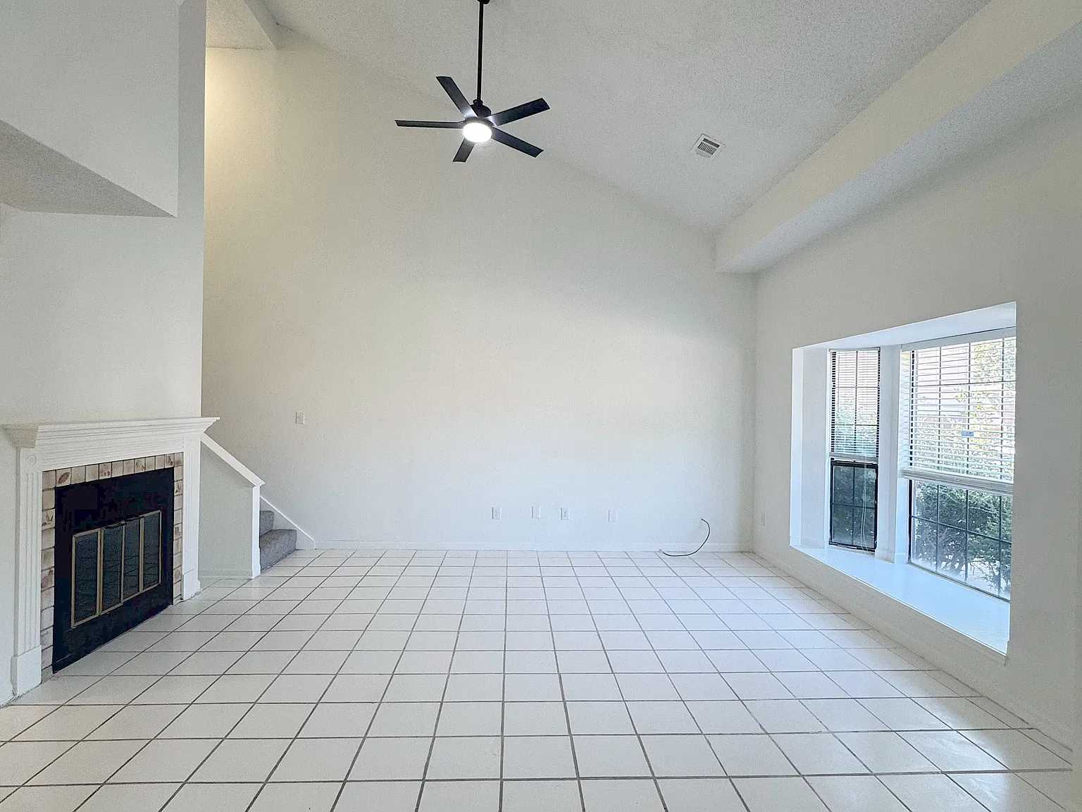 Ridgehill -5851 - 1 — Photo 2