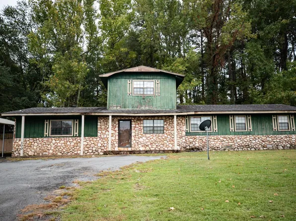 100 White Hall Ave, White Hall, AR 71602