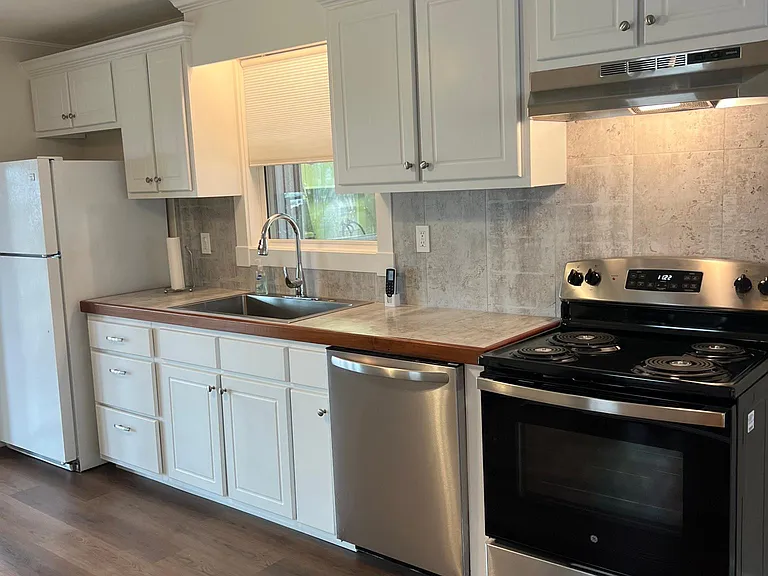 418 Seaview Dr — Photo 7