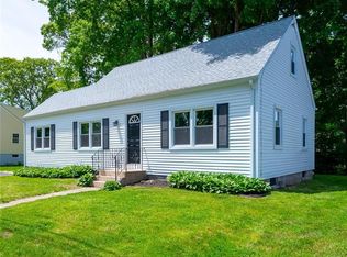 46 Forest St, Waterford, CT 06385