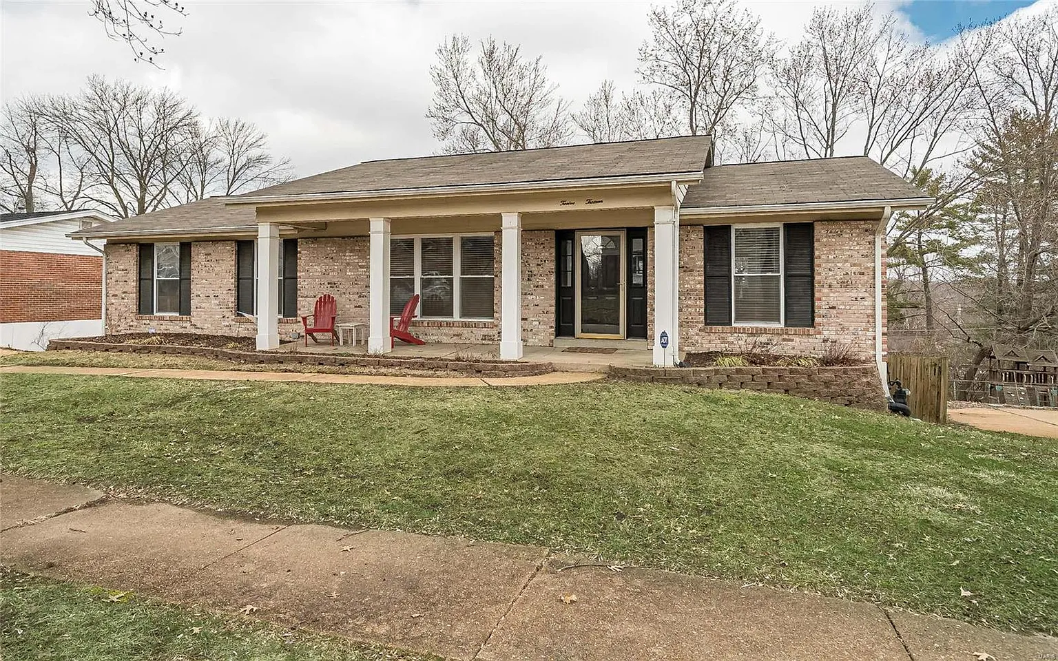 1213 Blairshire Dr photo 1