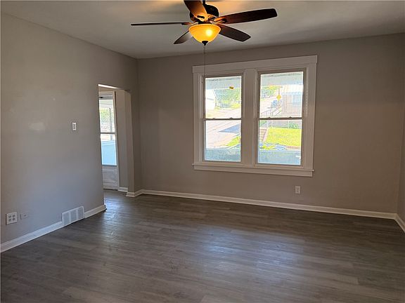 4th image of 1219 Woodward Ave