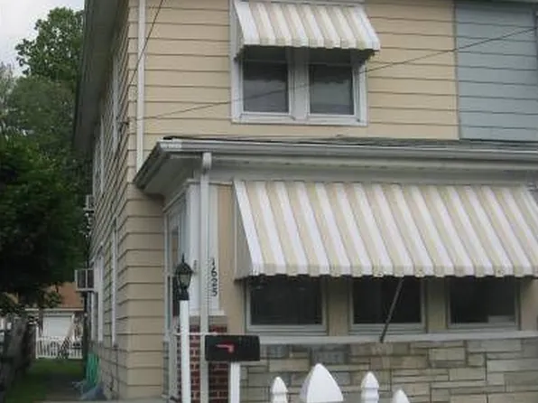 1625 Huddle Ave, Linwood, PA 19061