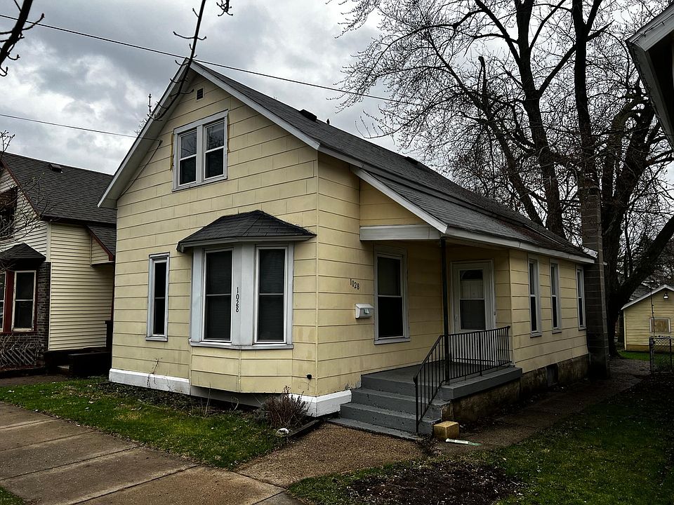 1st image of 1028 White Ave NW