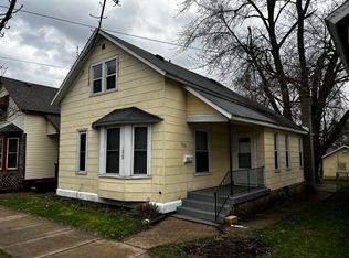 1028 White Ave NW, Grand Rapids, MI 49504