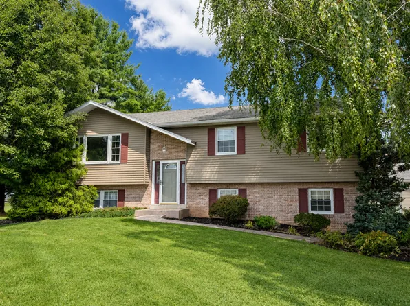 1835 Brunnerville Rd, Lititz, PA 17543