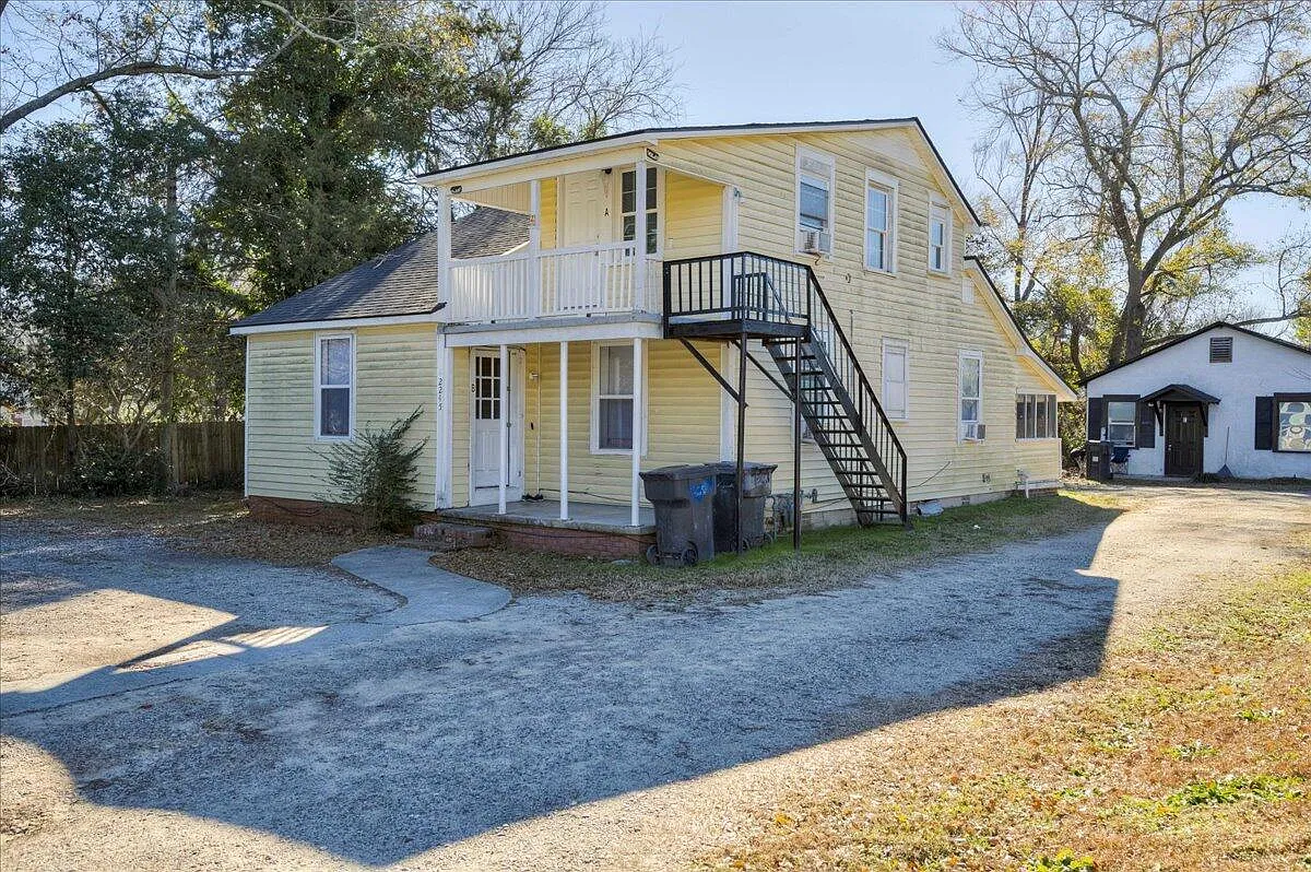 1 bed, 1.0 bath, 660 sqft, $850 — Photo 1