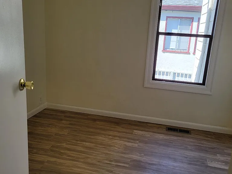 1216 Masonic Ave #1 — Photo 10