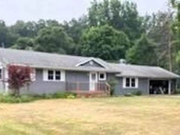 135 Beadle Lake Dr, Battle Creek, MI 49014