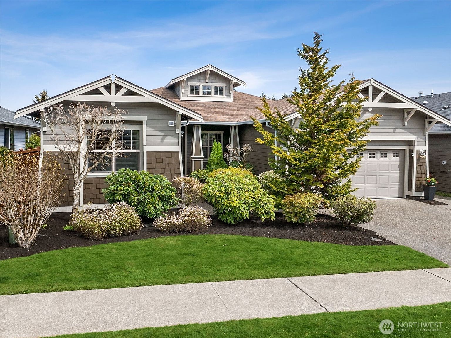 8633 Bainbridge Loop NE