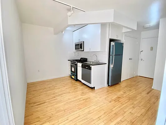 Rented by The Downtown LLC | media 31