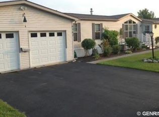 6307 Roberts Dr, Victor, NY 14564