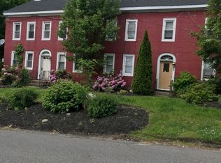 185 High St #2R, Jefferson, MA 01522