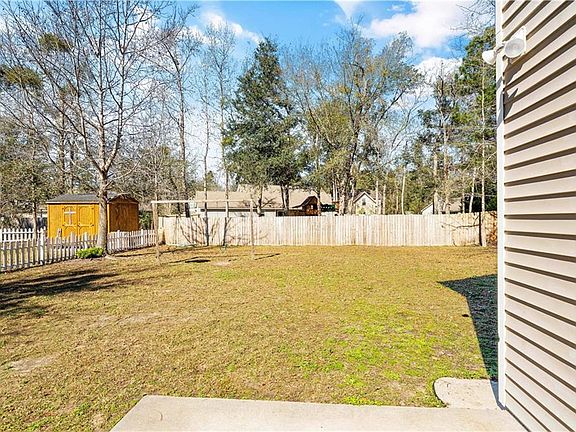 4th image of 19 Galemist Ln