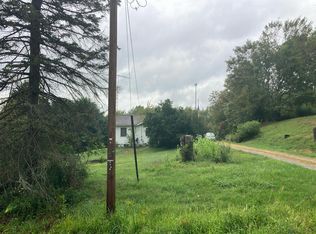 48712 Bloomfield Rd, East Liverpool, OH 43920