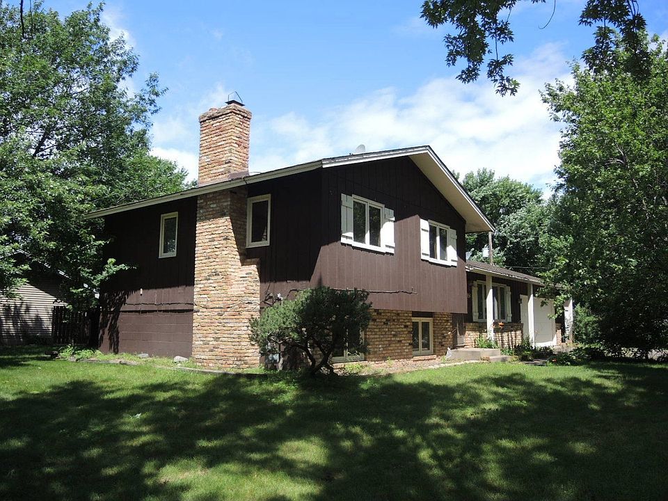 Available Soon: 7951 Regent Avenue N, Brooklyn Park, MN 55443
