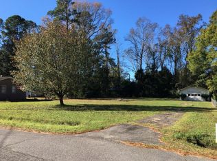 1863 Sumter St, Georgetown, SC 29440