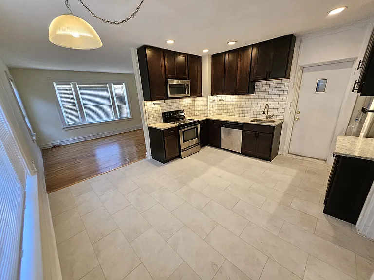 7012 Forsyth Blvd #2W — Photo 7