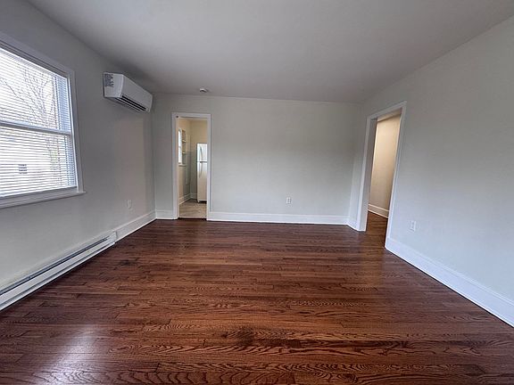 3rd image of 19 Murdock Ave #1