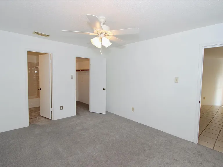10639 Braes Bend Dr — Photo 9