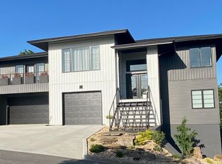 181 Crescent Cir, Hollister, MO 65672
