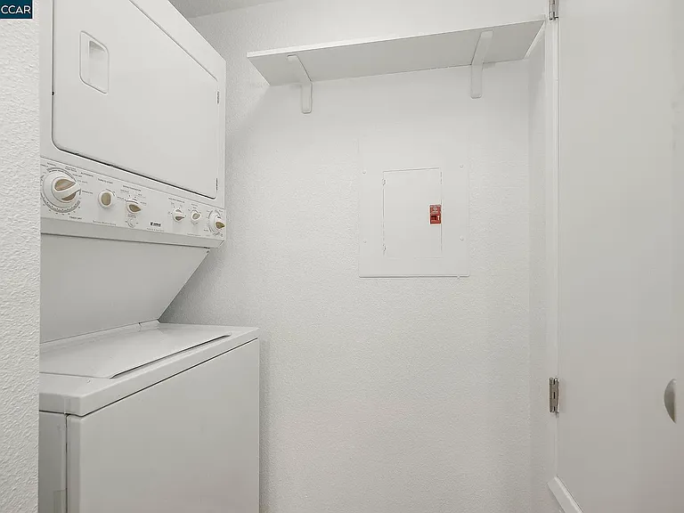 2530 Oak Rd #202 — Photo 18