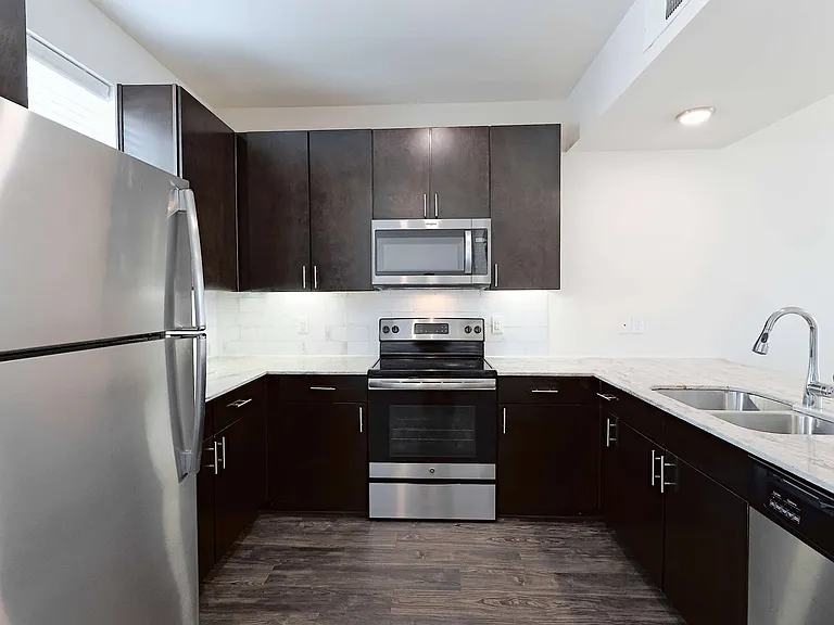 The District At Cypress Waters - Parson's Green — Photo 899