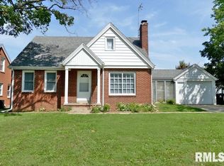 1101 E Fairoaks Ave, Peoria, IL