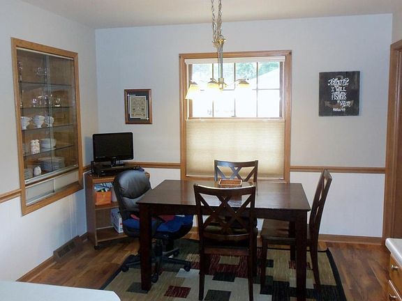 5th image of 5702 Lawndale Ave
