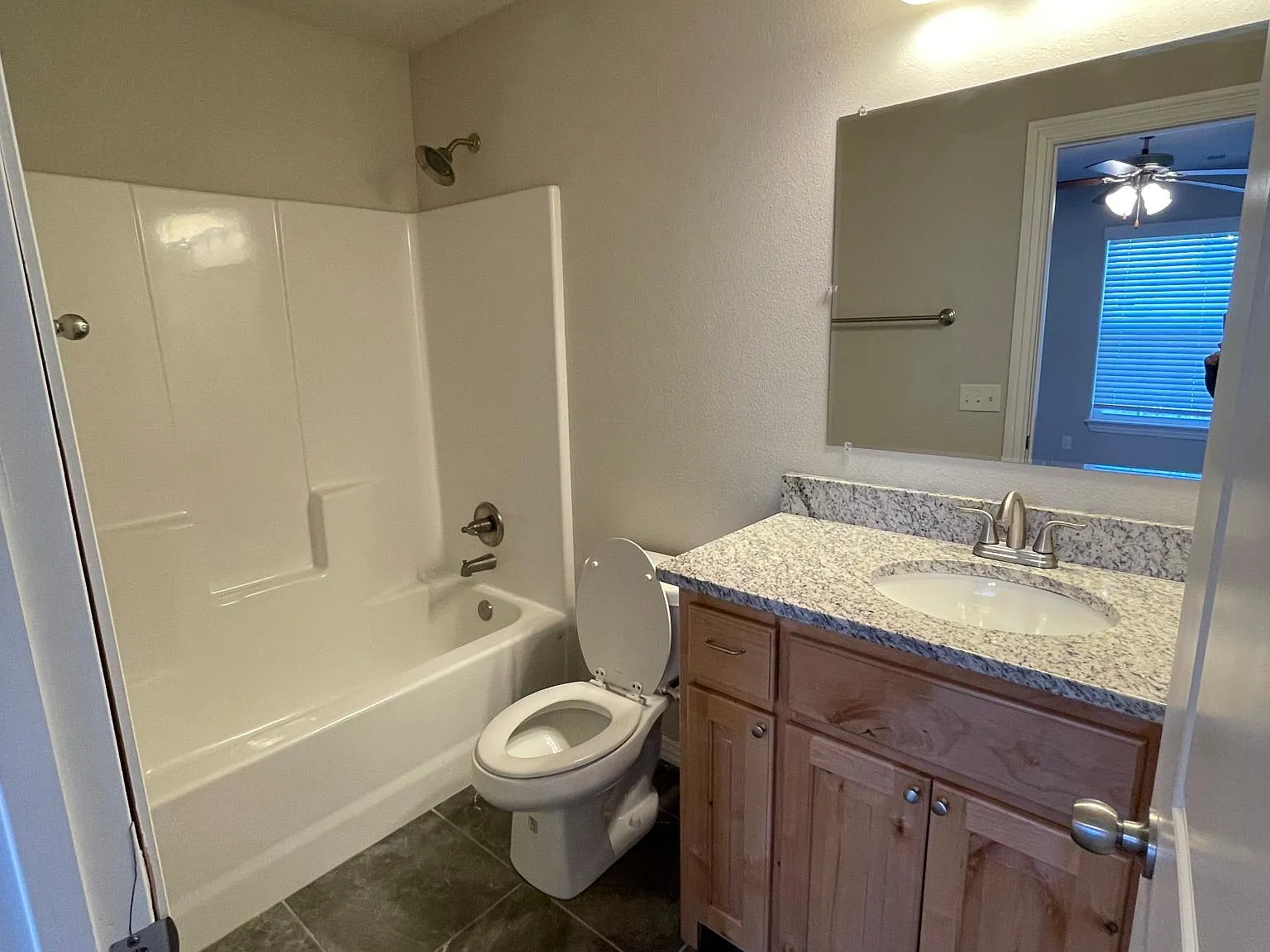 2 bed, 2.5 bath, 1152 sqft, $1,250 — Photo 4