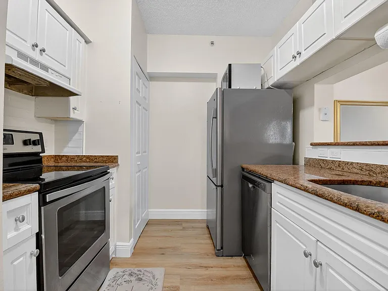 3212 Tuscany Way #3212 — Photo 17