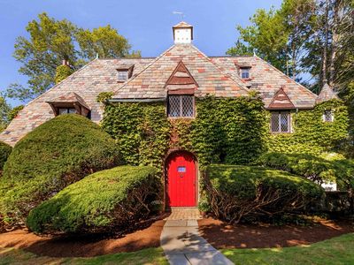 121 Dorset Rd, Newton, MA, 02468